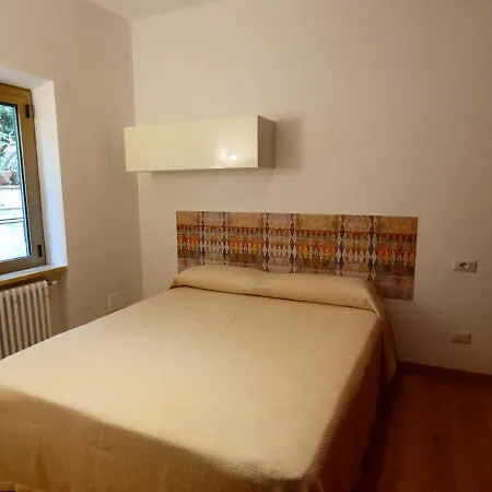 Le Dimore Di Esiodo Rome